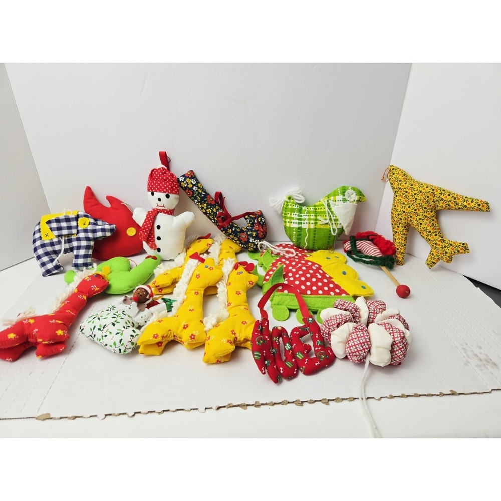 Vintage fabric quilted Christmas ornaments floral‎